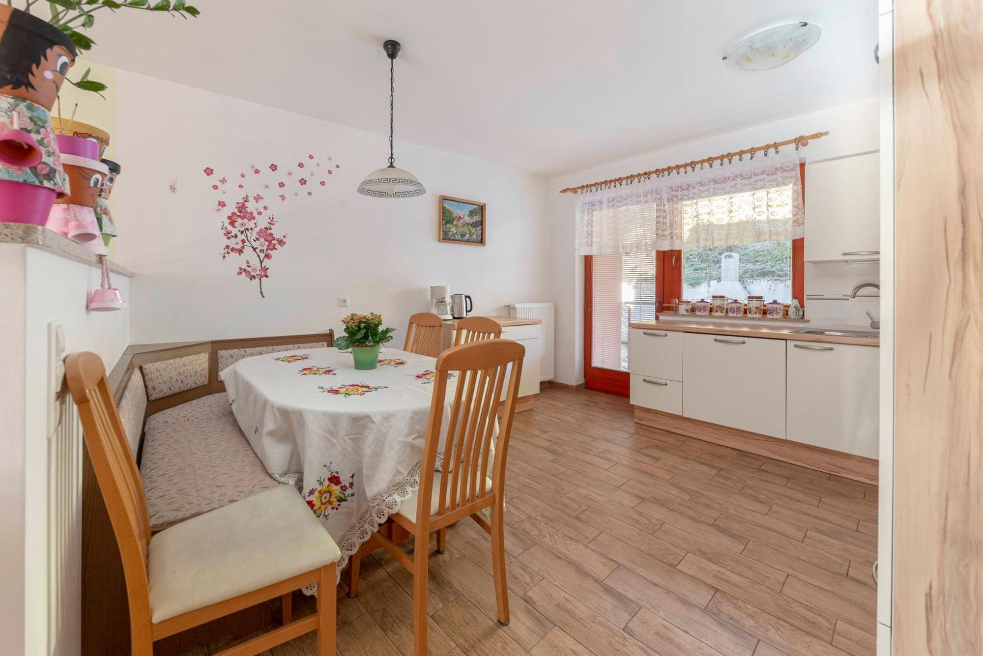 Apartment Pr' Kavac Rateče Εξωτερικό φωτογραφία